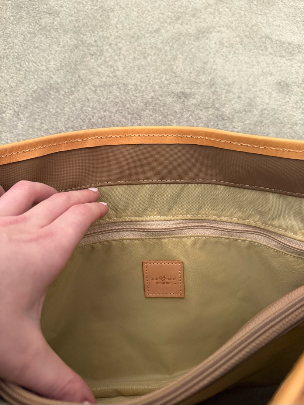Jon Hart Tote Bag - Picture 4 of 5